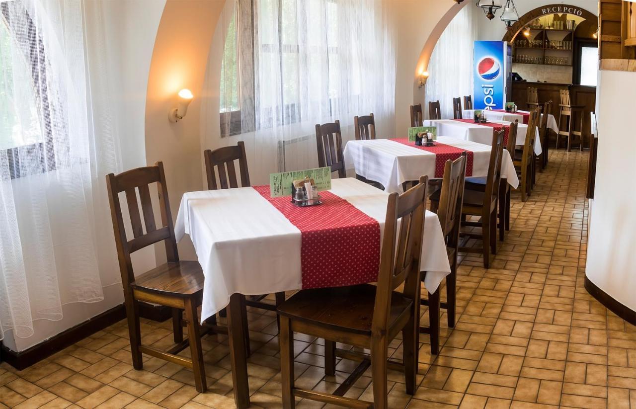 Gasthof Laci Betyár Hajdúszoboszló Esterno foto